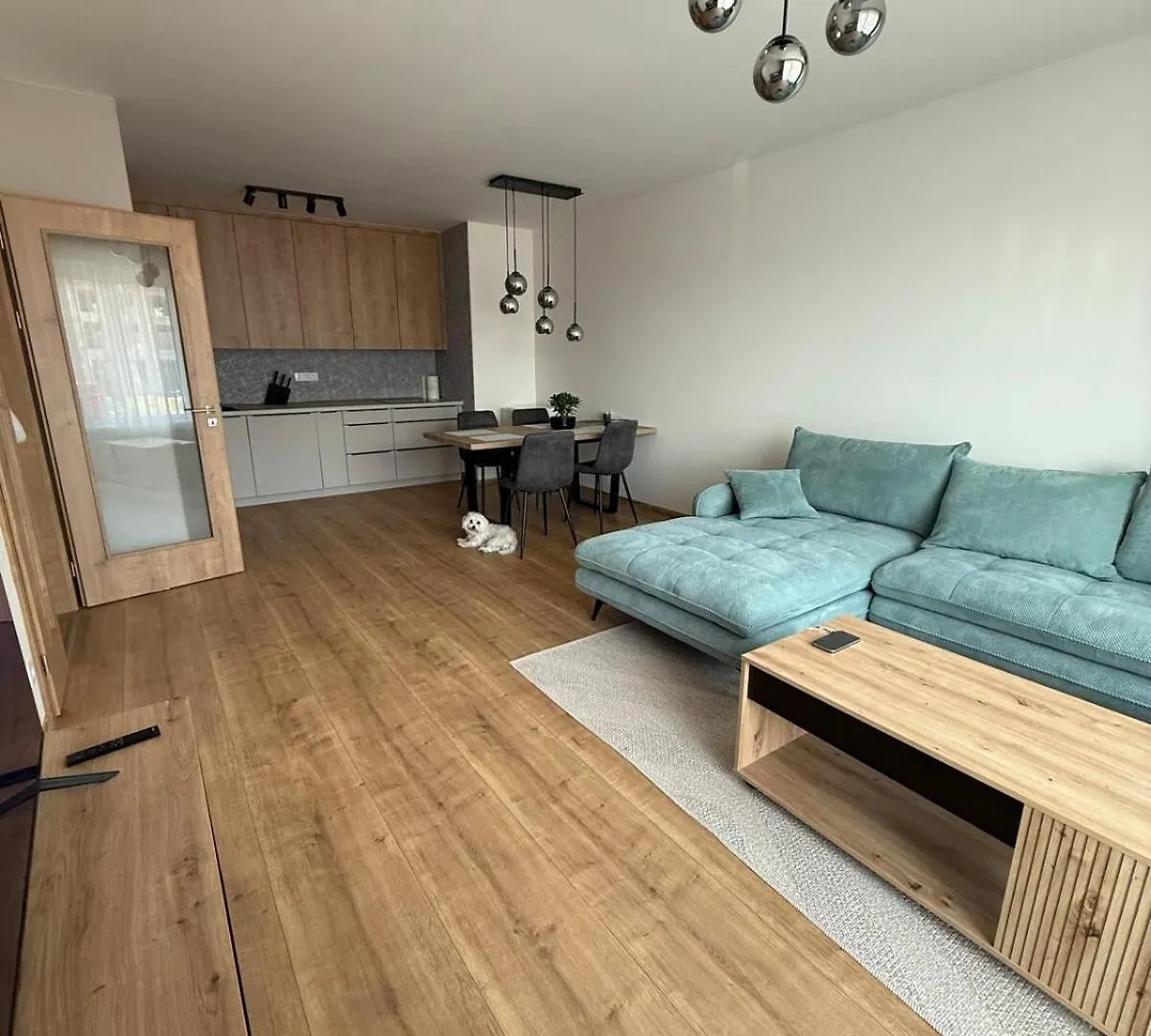 Shining Prague Stay By Rentez Apartman